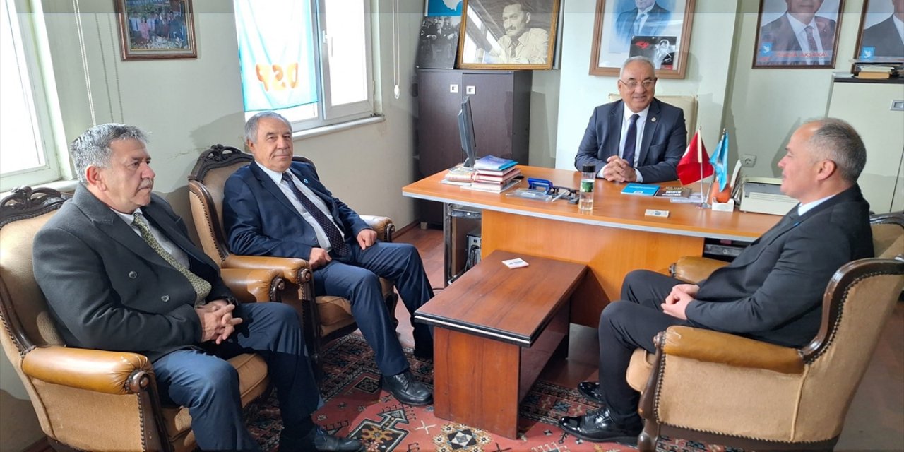 DSP Genel Başkanı Aksakal, Zonguldak'ta ziyaretlerde bulundu
