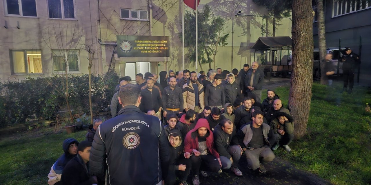Bursa'da düzensiz göçmen operasyonunda 63 kişi yakalandı