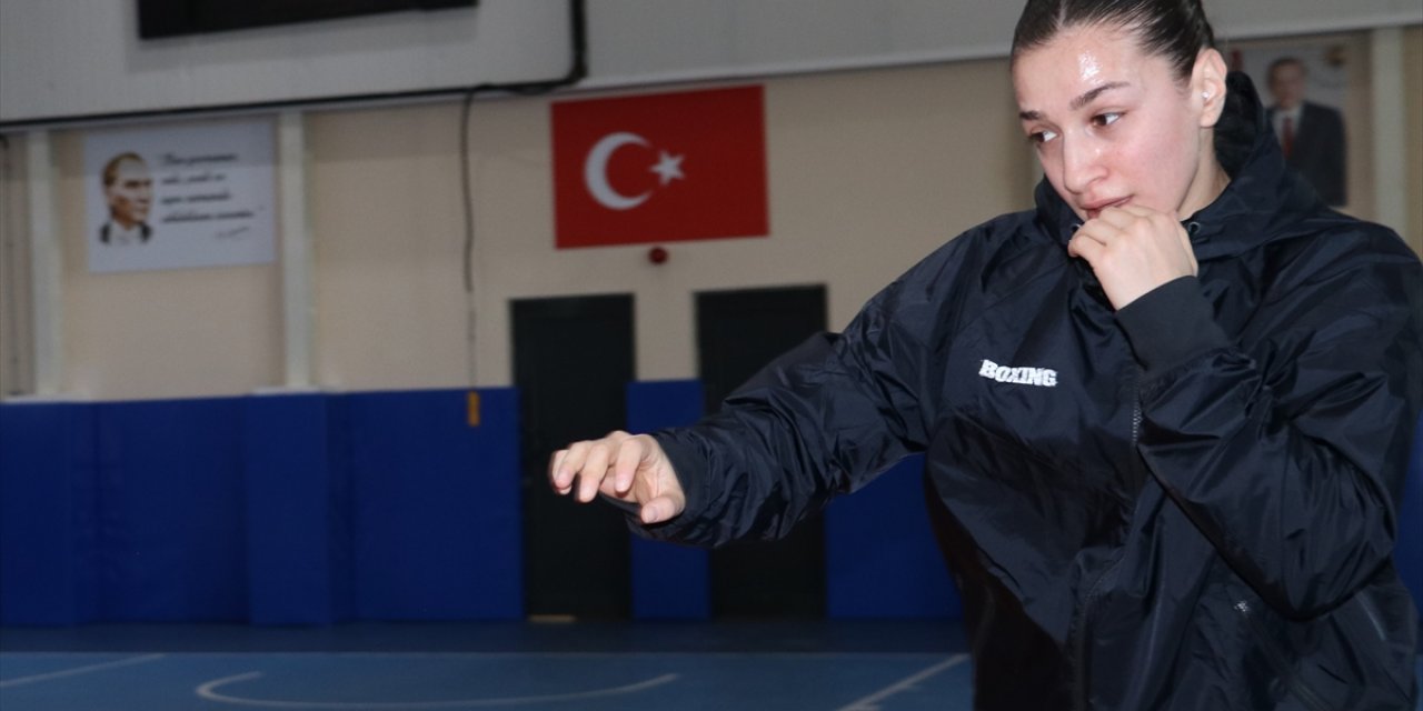 Milli boksör Buse Naz Çakıroğlu: "Olimpiyat öncesi kendimi test etmek istiyorum"