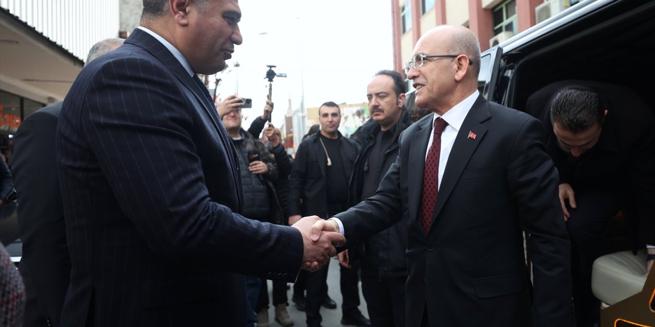 Hazine ve Maliye Bakanı Şimşek, Düzce'de ziyaretlerde bulundu