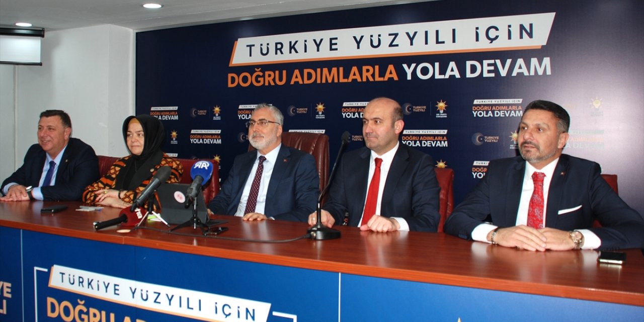 Bakan Işıkhan, AK Parti Eskişehir İl Başkanlığı'nda konuştu: