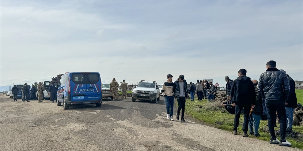 Diyarbakır'da iki aile arasında çıkan kavgada 3 kişi yaralandı