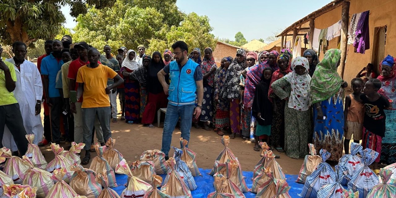 Türkiye Diyanet Vakfından Gine Bissau'da 1000 aileye gıda yardımı