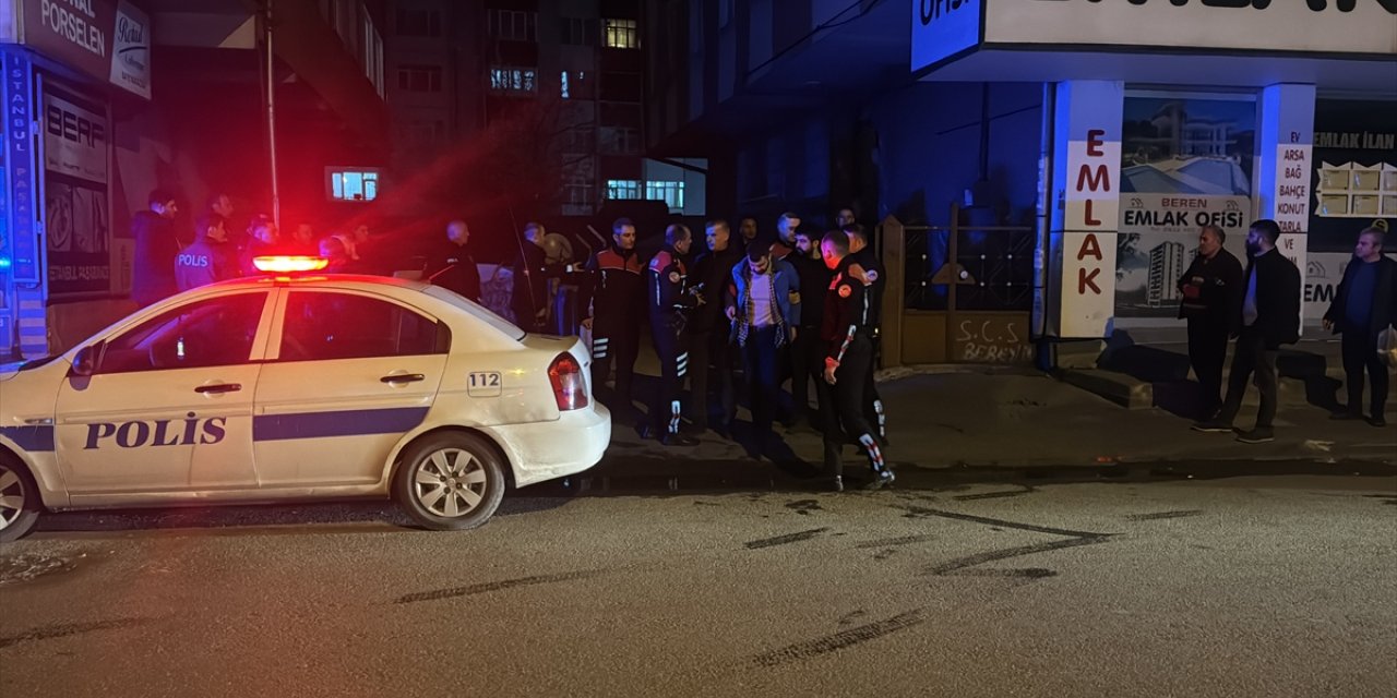 Kayseri'de polise bıçak çekerek kaçan şüpheli yakalandı