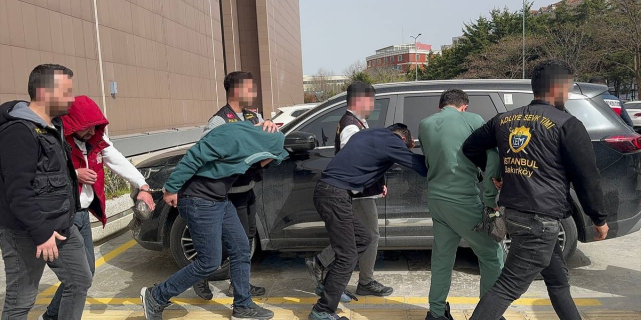Bakırköy Adliyesi önünde polise saldıran 4 şüpheli tutuklandı