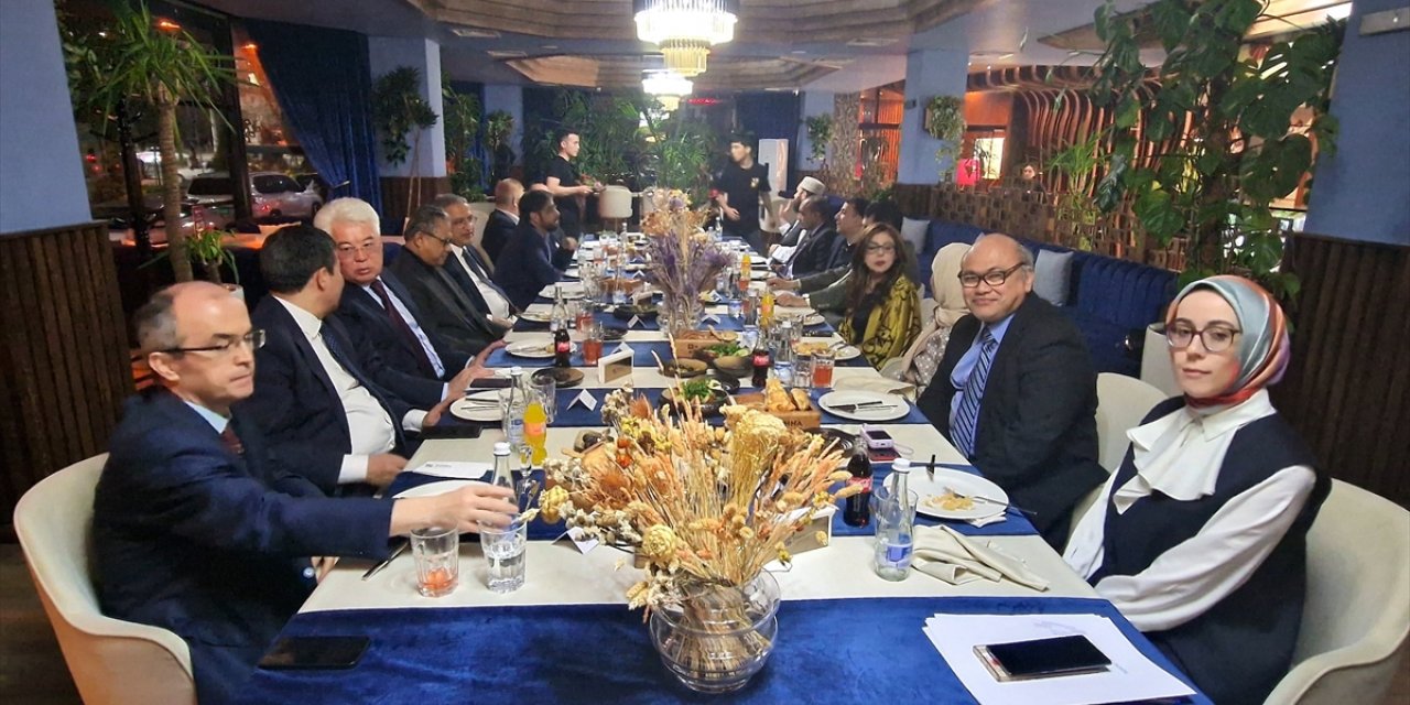 Taşkent Büyükelçisi Bekar, Özbekistan'daki diplomatik temsilcileri iftarda ağırladı