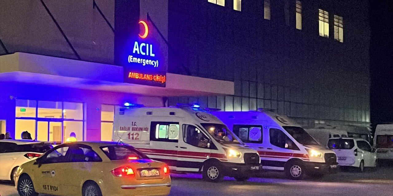 Burdur'da su doldurma sırasında çıkan kavgada bir kişi bıçakla yaralandı