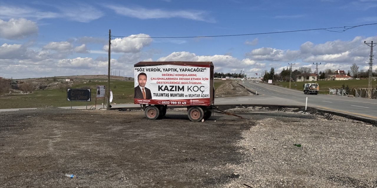 Yerel seçim kampanyalarında park halindeki araçlar billboard gibi kullanıldı