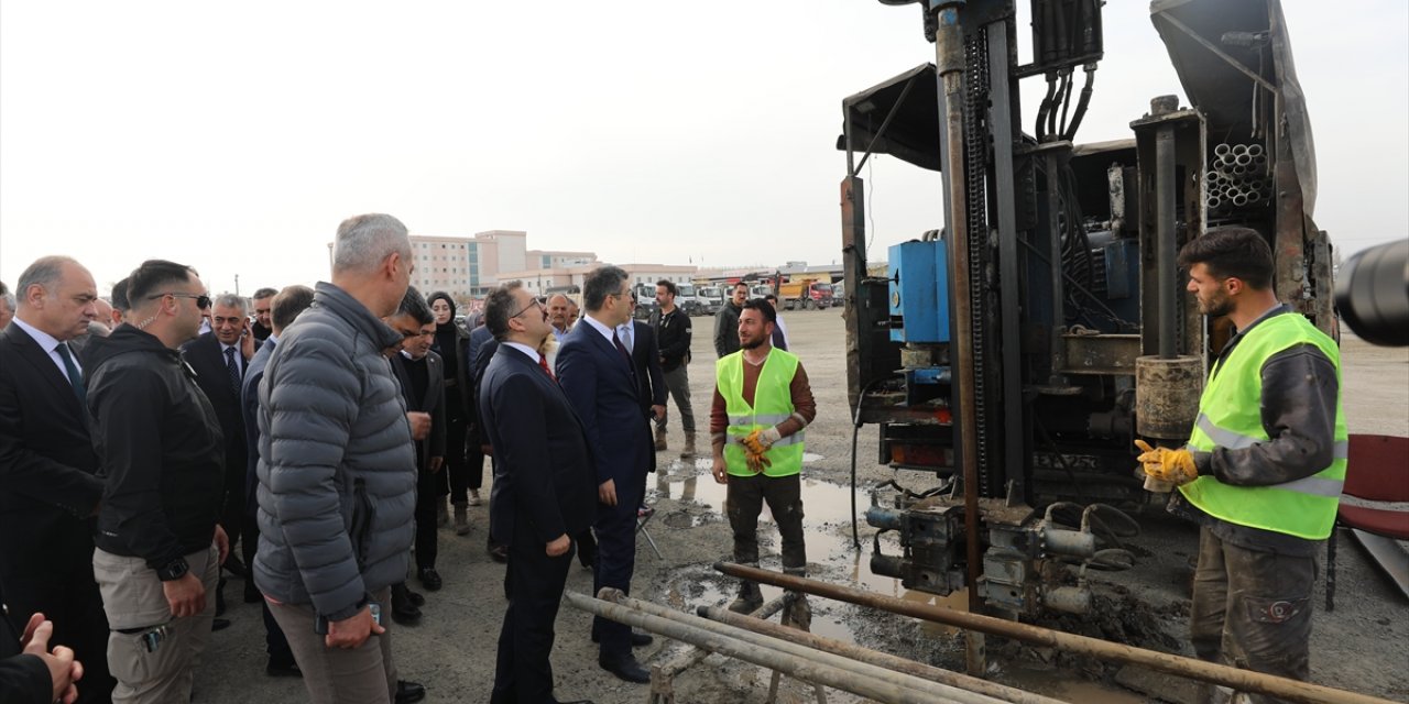 Sağlık Bakan Yardımcısı Kırbıyık, Iğdır Şehir Hastanesi inşaatını inceledi: