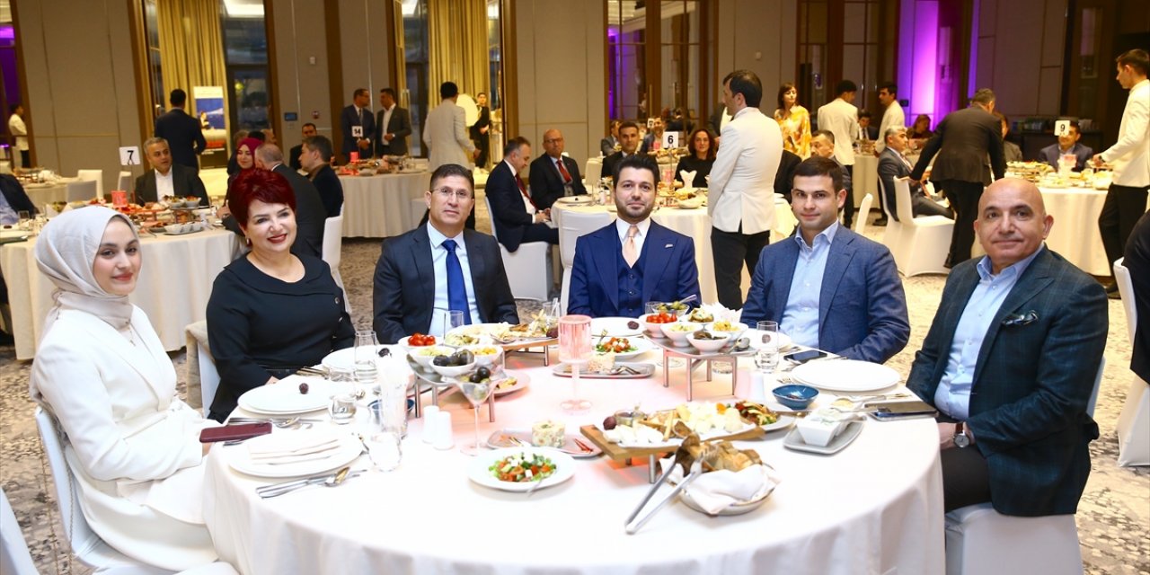 THY'nin Bakü'deki iftarında farklı sektörlerin temsilcileri bir araya geldi