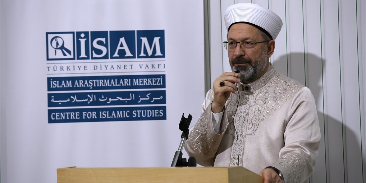Diyanet İşleri Başkanı Erbaş, İslam Araştırmaları Merkezi'nin iftarında konuştu: