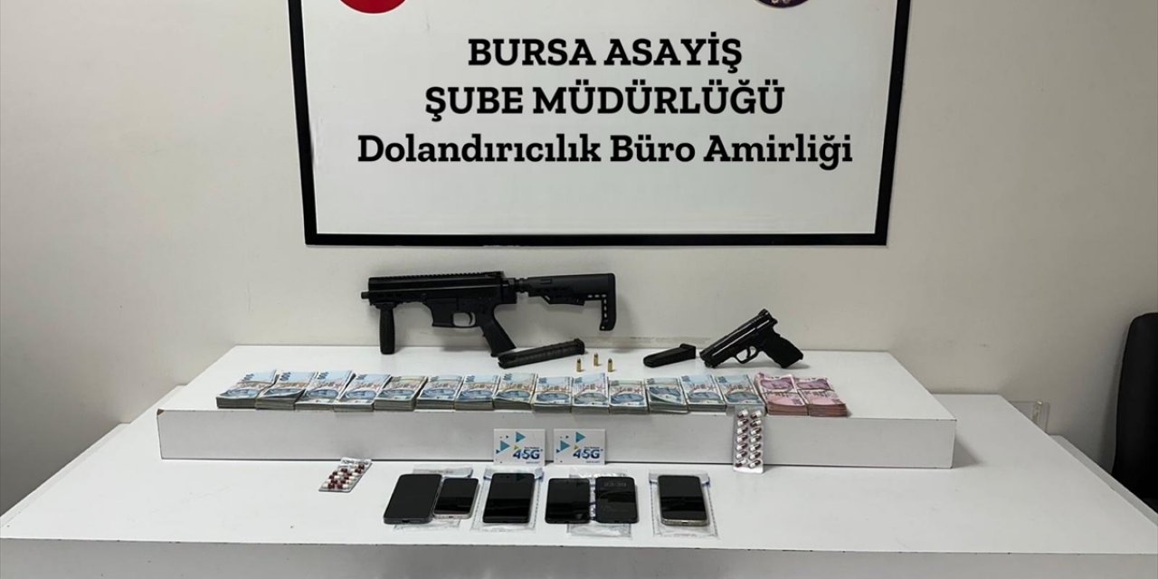Bursa'da iki kardeşin 2 milyon 130 bin lirasını alan 3 telefon dolandırıcısı yakalandı