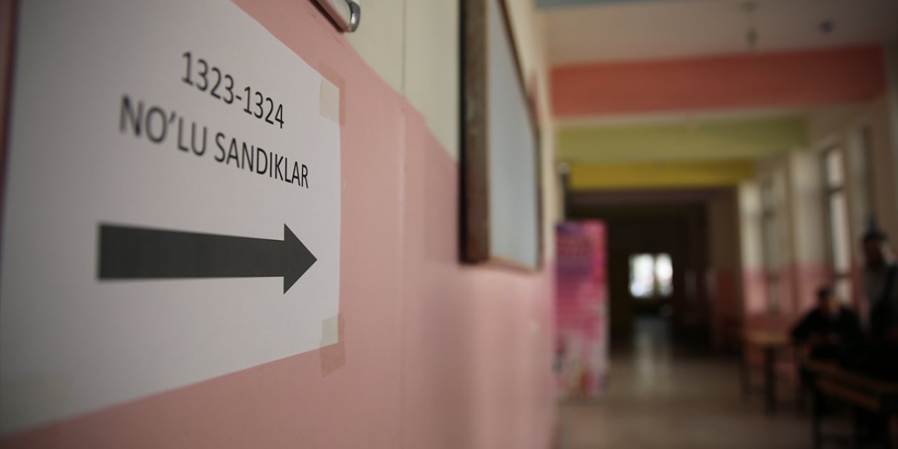 Diyarbakır'da oy kullanılacak okullar seçime hazır