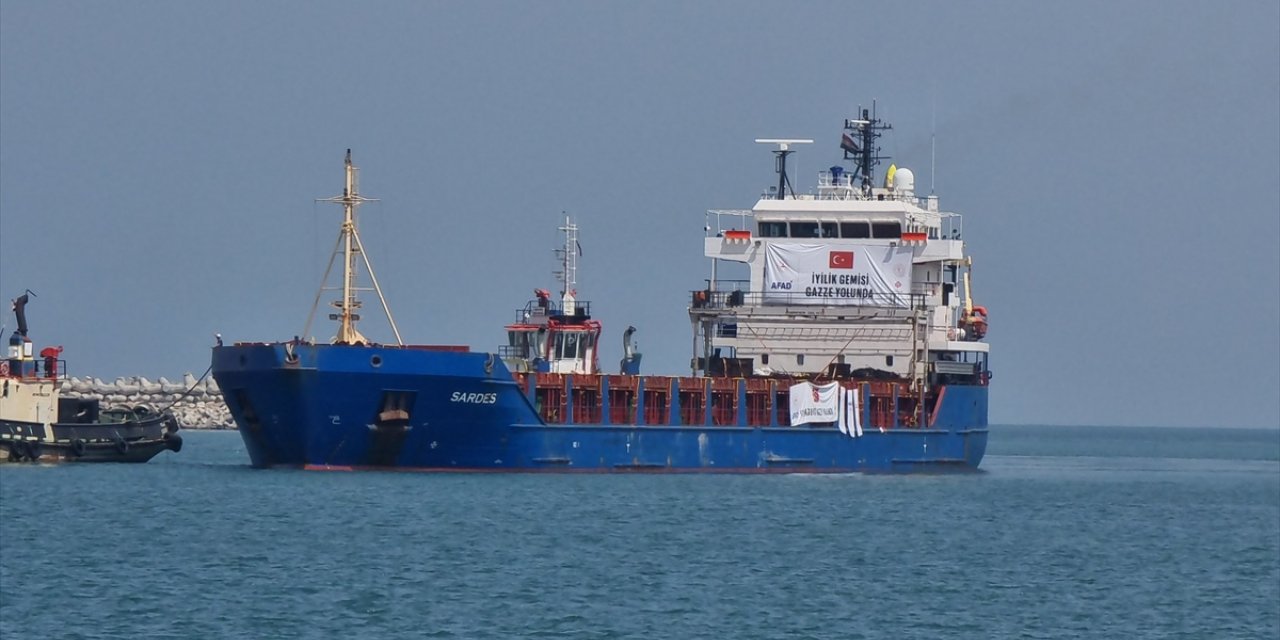 Türkiye'nin Gazze için hazırladığı 8'inci yardım gemisi El-Ariş limanına ulaştı