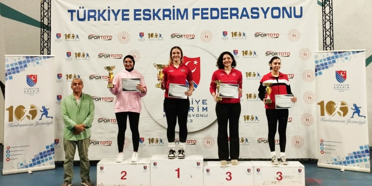 Eskrimde Epe ve Kılıç Federasyon Kupası, Ankara'da düzenlendi