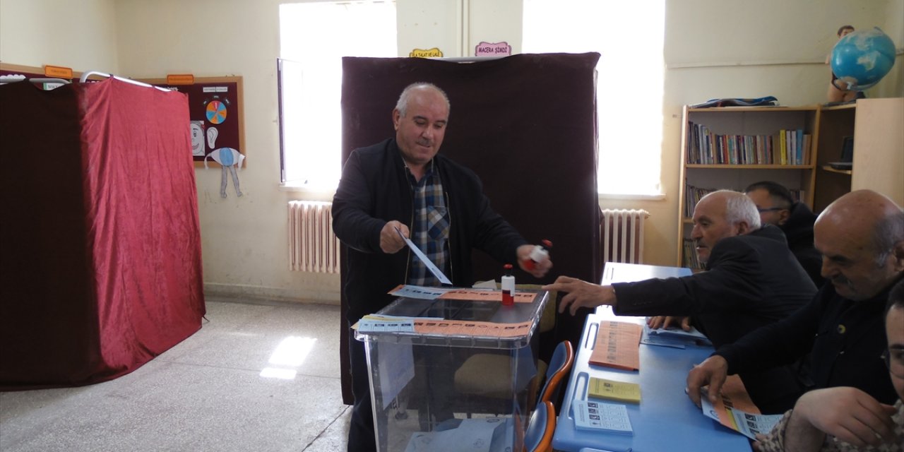 Belde statüsü kazanan Kalfat, 15 yılın ardından belediye başkanını seçiyor