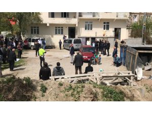 Amcasının kullandığı aracın altında kalan çocuk öldü
