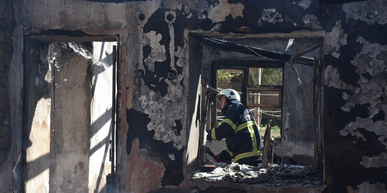 Aydın'da evde çıkan yangında yatalak hasta kadın hayatını kaybetti