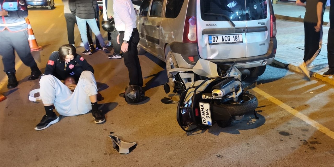 Alanya'da motosikletin yayalara çarptığı kazada 1 kişi öldü, 2 kişi yaralandı