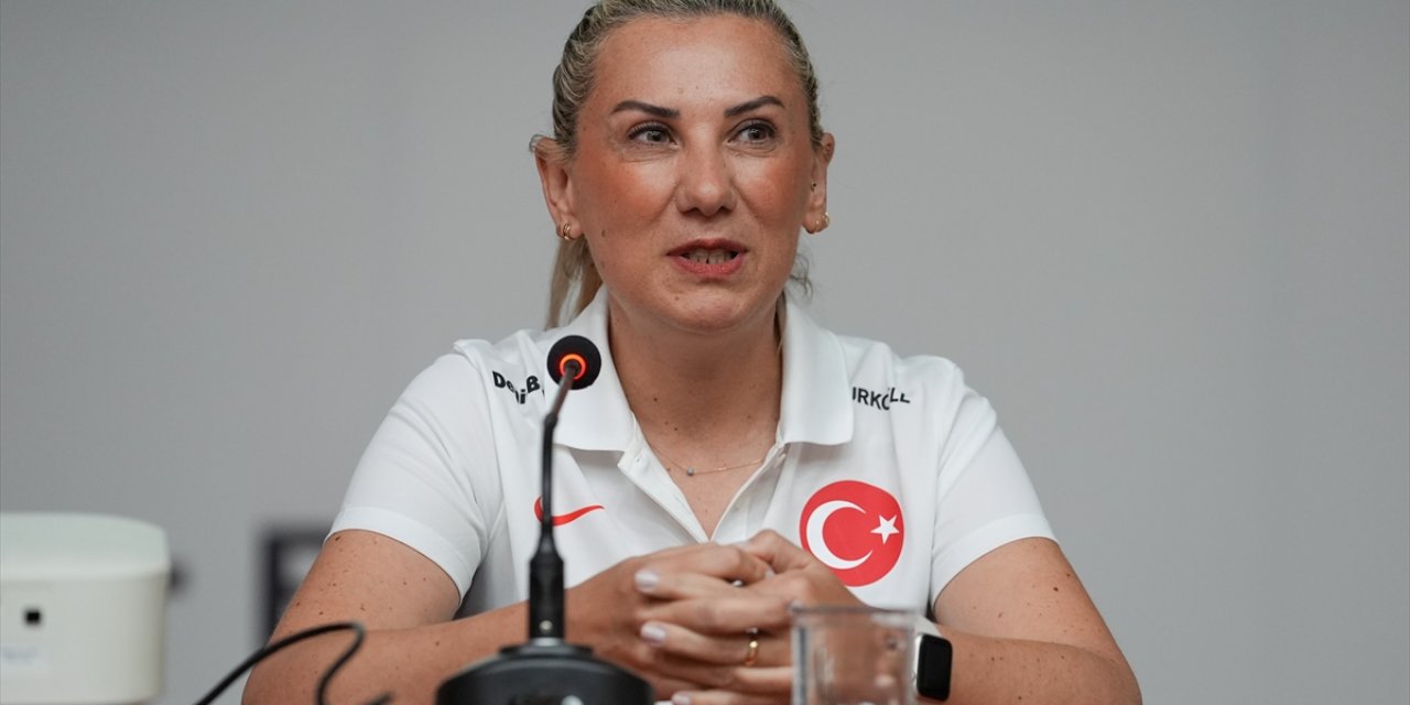 "Türkiye'de Kadın Futbolunun Gelişimi ve Sunduğu Fırsatlar" paneli düzenlendi
