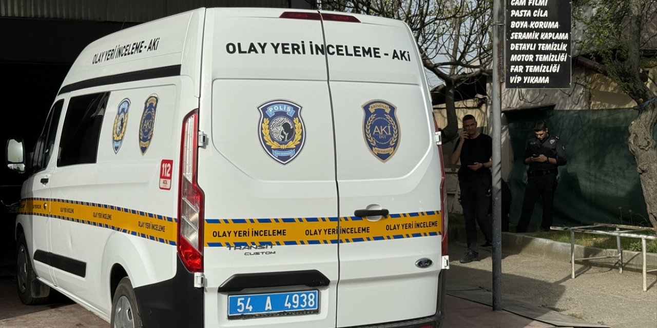 Sakarya'daki iş yerine silahlı saldırıyla ilgili 2 şüpheli tutuklandı