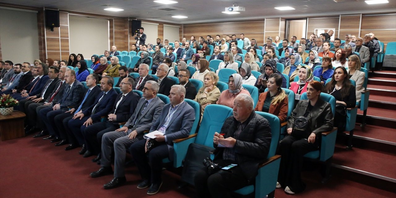 Kastamonu'da dijital zorbalık çalıştayı başladı