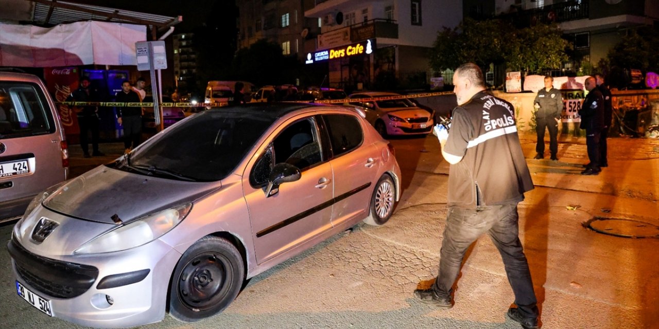 Adana'da silahlı saldırıya uğrayan kadın yaralandı