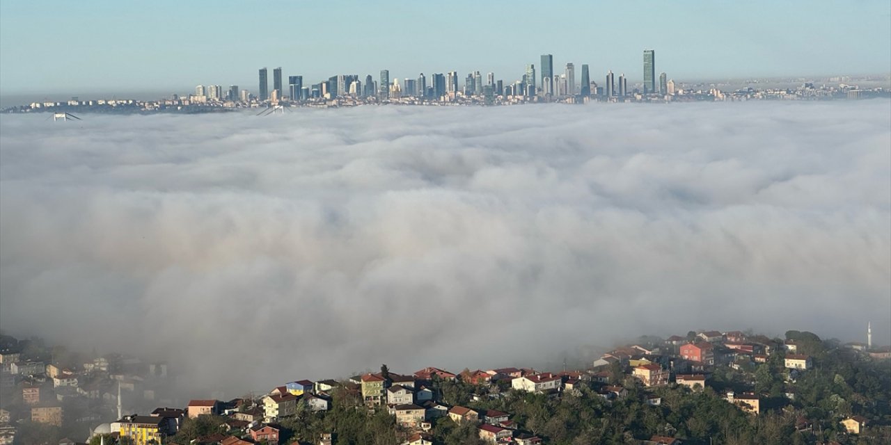 İstanbul'da sis etkili oluyor