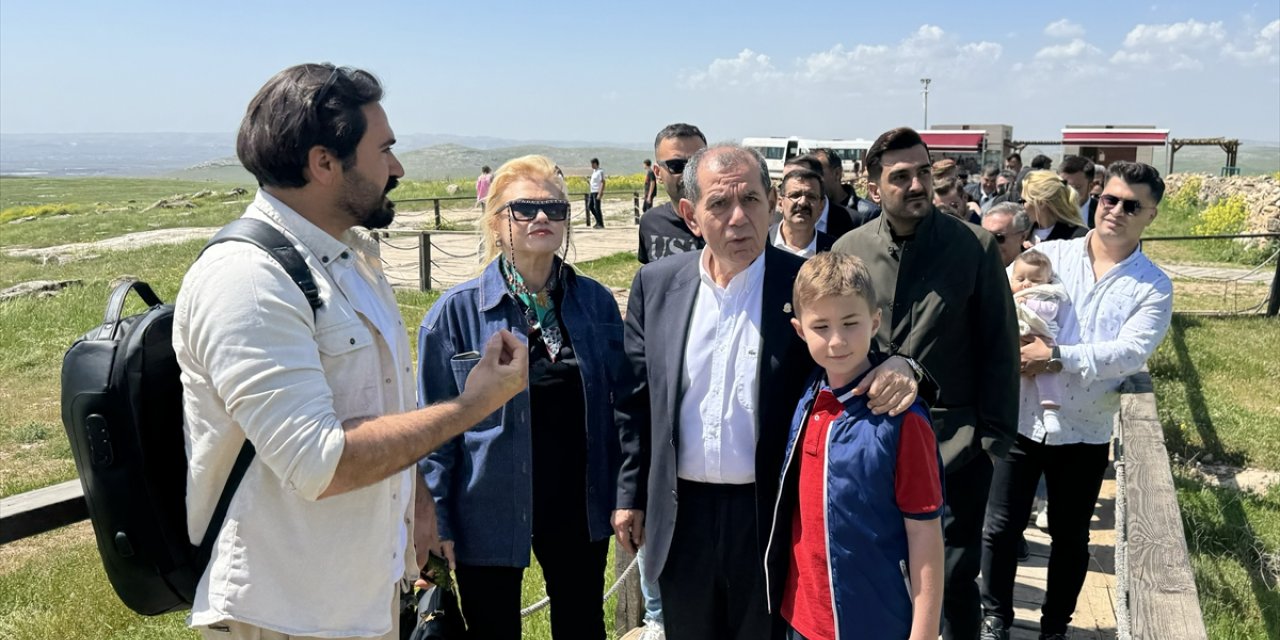 Galatasaray Başkanı Dursun Özbek, Göbeklitepe'yi ziyaret etti