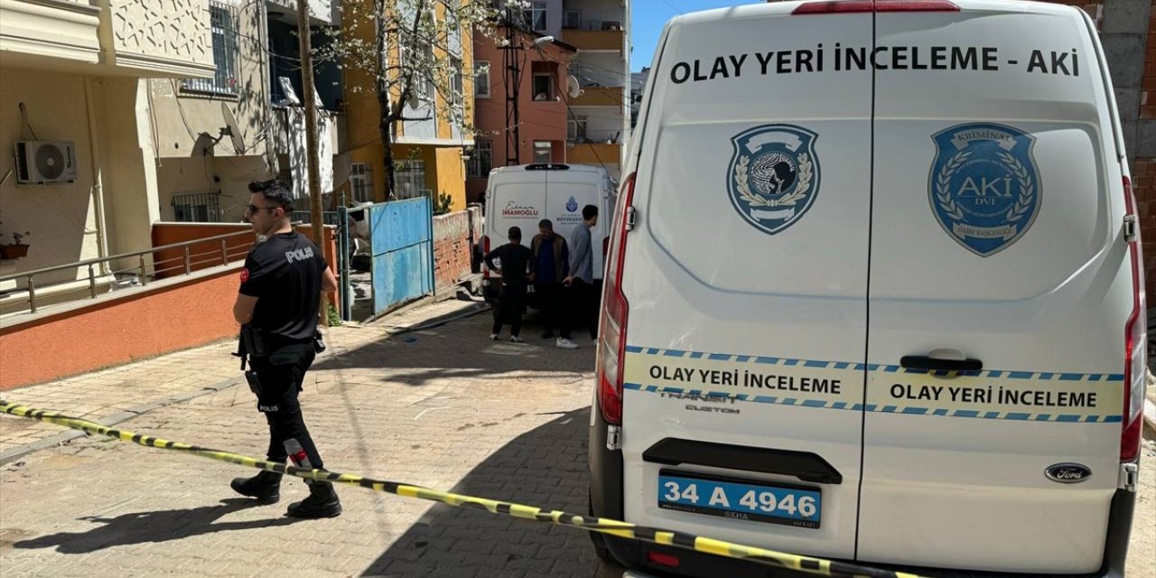 Sancaktepe'de bir kişi ailesinden 2 kişiyi öldürdü, 2 kişiyi ağır yaraladı