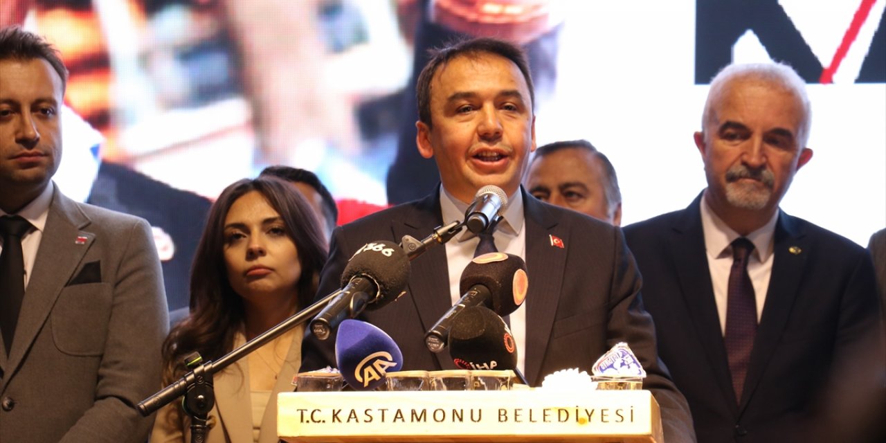 Kastamonu Belediye Başkanı Hasan Baltacı, görevi devraldı