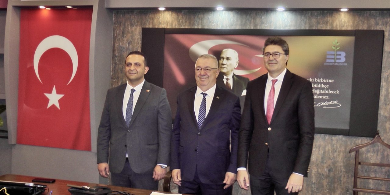 CHP Genel Başkan Yardımcısı Aytekin, Edremit Belediyesini ziyaretinde konuştu: