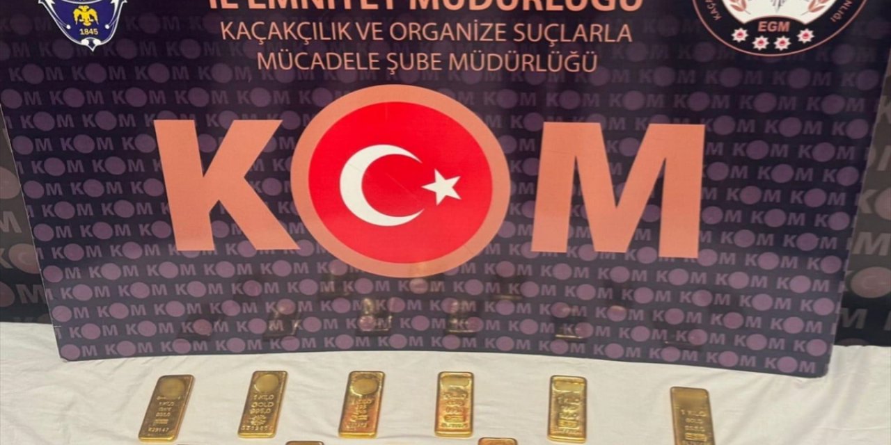 Antalya'da 12 kilogram gümrük kaçağı altın ele geçirildi