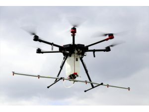 Tarımsal ilaçlama için drone tasarladı