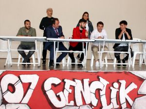 Antalyasporlular öğrencilerle buluştu