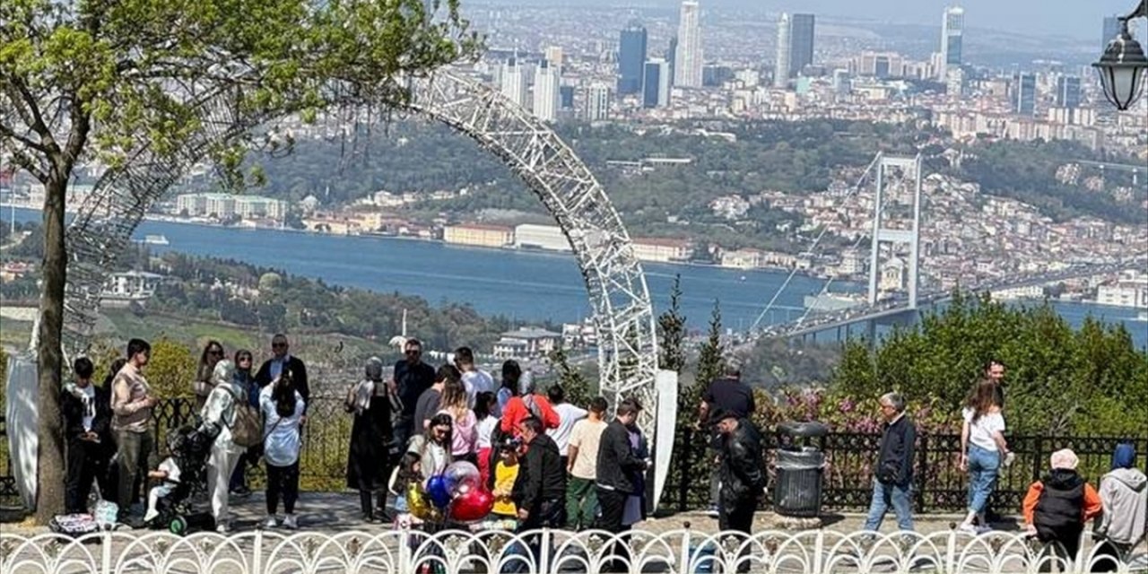 Bayramın son günü İstanbullular parklara ve sahillere akın etti