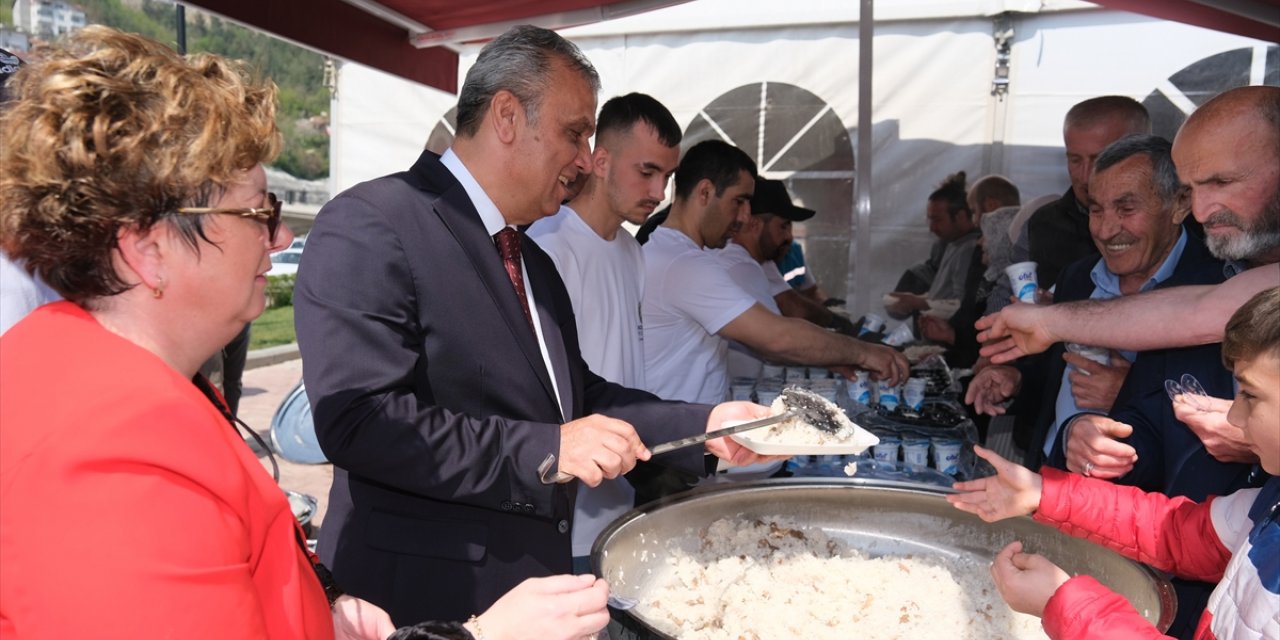 Kastamonu'da "asırlık bayram pilavı" geleneği yaşatıldı