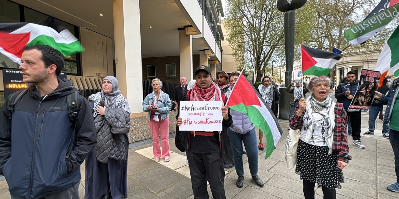 Almanya'nın Filistin Kongresi'ni engellemesi Londra'da protesto edildi