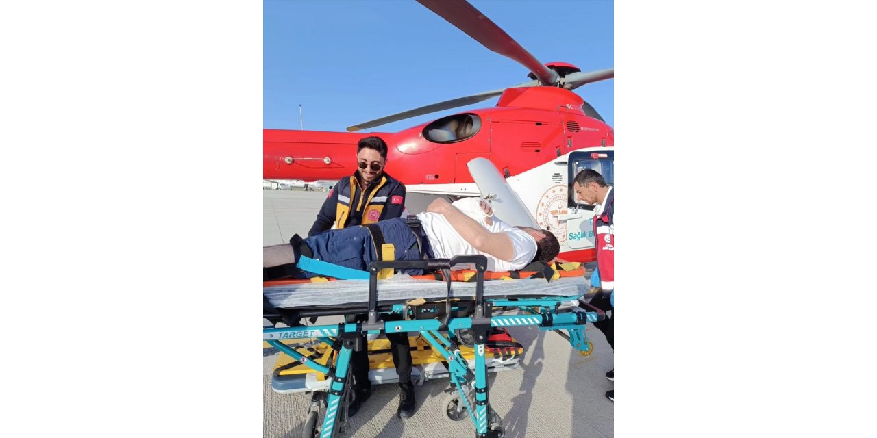 Van'da ambulans helikopter 40 yaşındaki hasta için havalandı