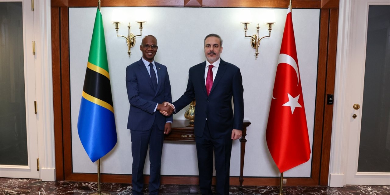 Dışişleri Bakanı Fidan, Tanzanya Dışişleri Bakanı Makamba ile görüştü