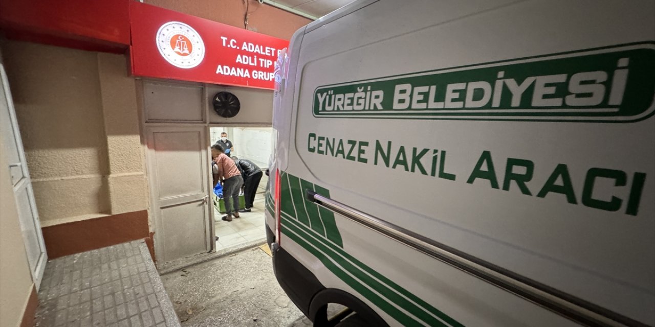 GÜNCELLEME - Adana'da elektrikli bisikletten düşen hamile kadın otobüsün altında kalarak öldü