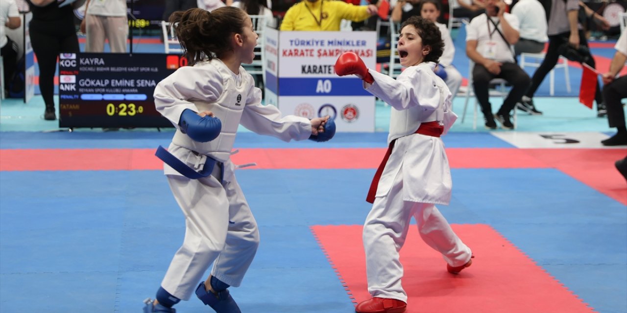 Türkiye Minikler Karate Şampiyonası başladı