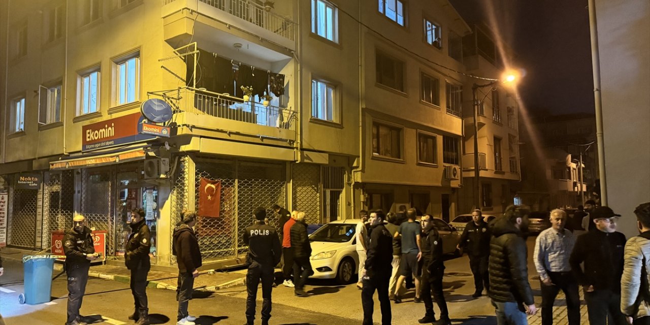 Bursa'da kiracı, iş yeri sahibini silahla yaralandı