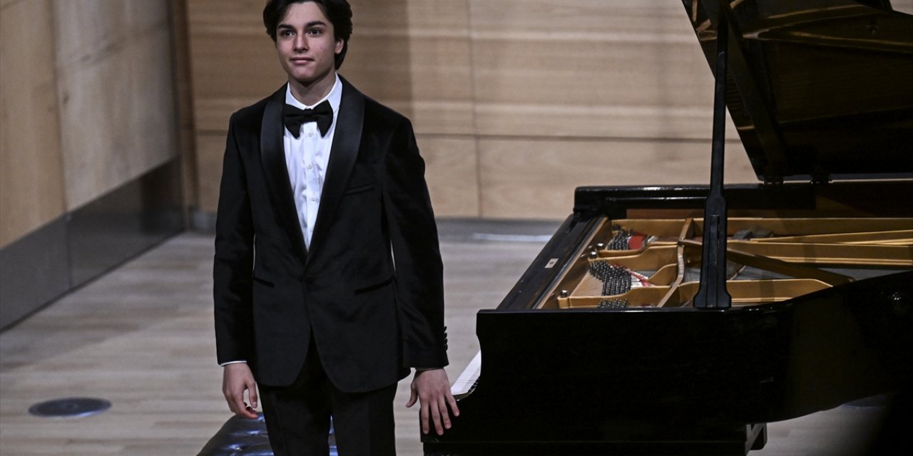 Ödüllü piyanist 16 yaşındaki Can Saraç, Brezilya'da solo konser vermeye hazırlanıyor