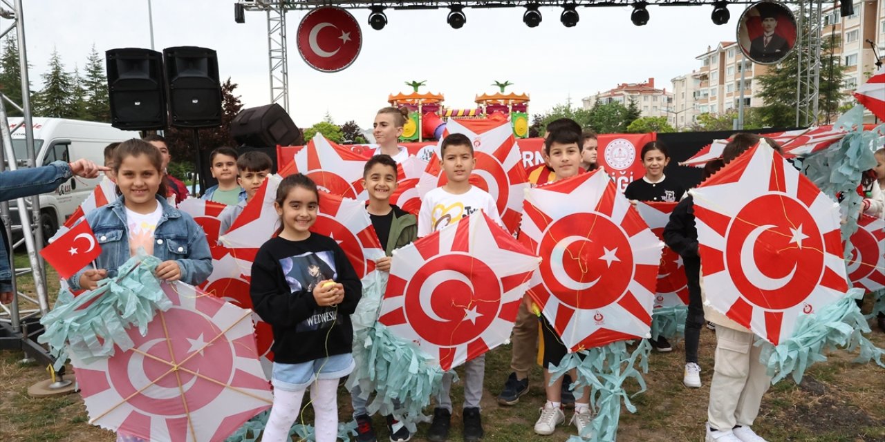 Edirne ve Tekirdağ'da 23 Nisan Ulusal Egemenlik ve Çocuk Bayramı dolayısıyla etkinlikler düzenlendi