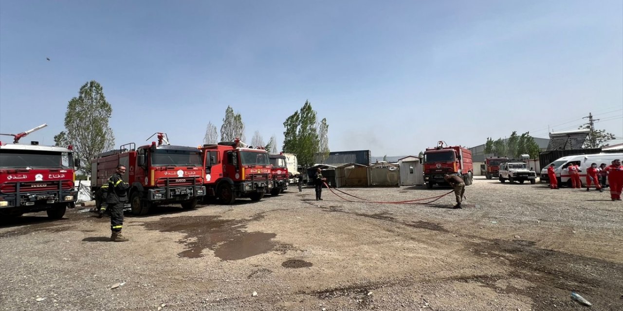 Lübnan'da Suriyeli sığınmacılara ait bir kampta yangın çıktı