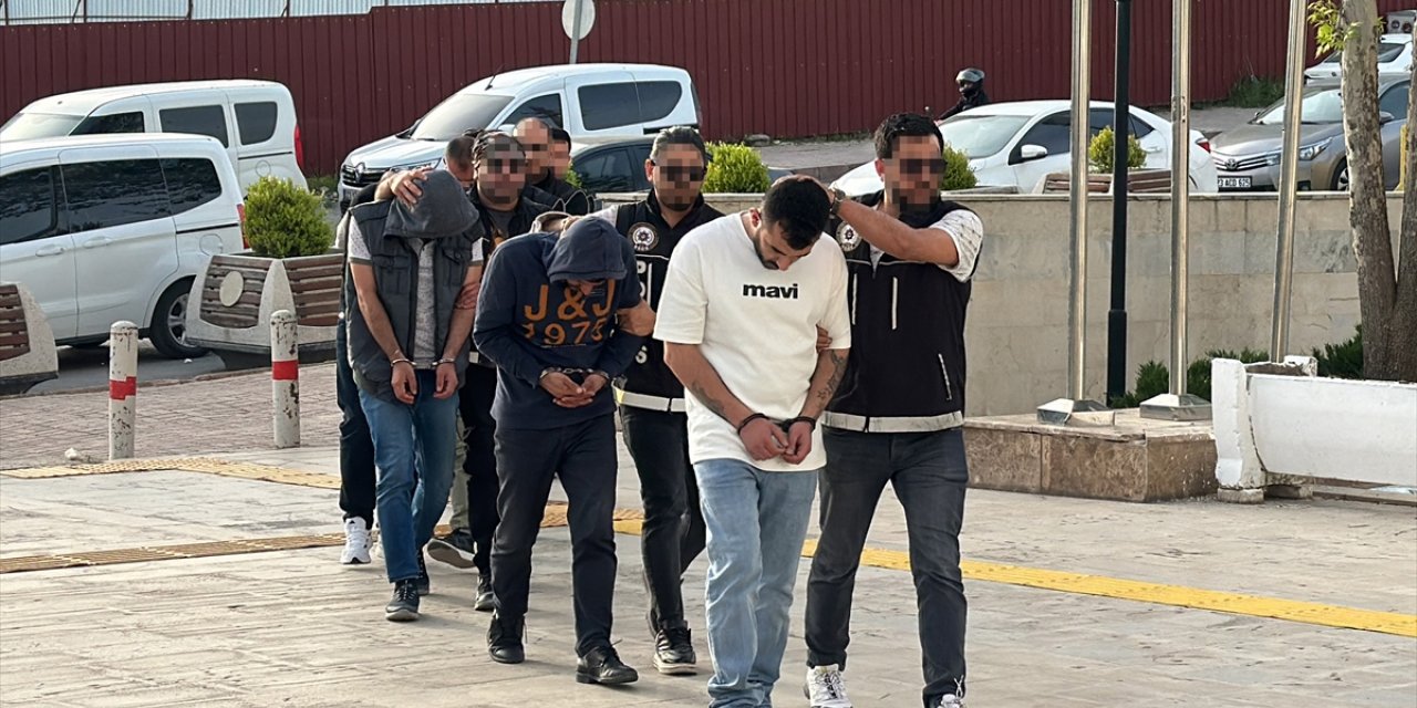 Elazığ'da düzenlenen uyuşturucu operasyonunda 13 şüpheli yakalandı