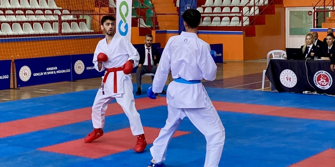 ÜNİLİG Karate Türkiye Şampiyonası, Kırşehir'de tamamlandı