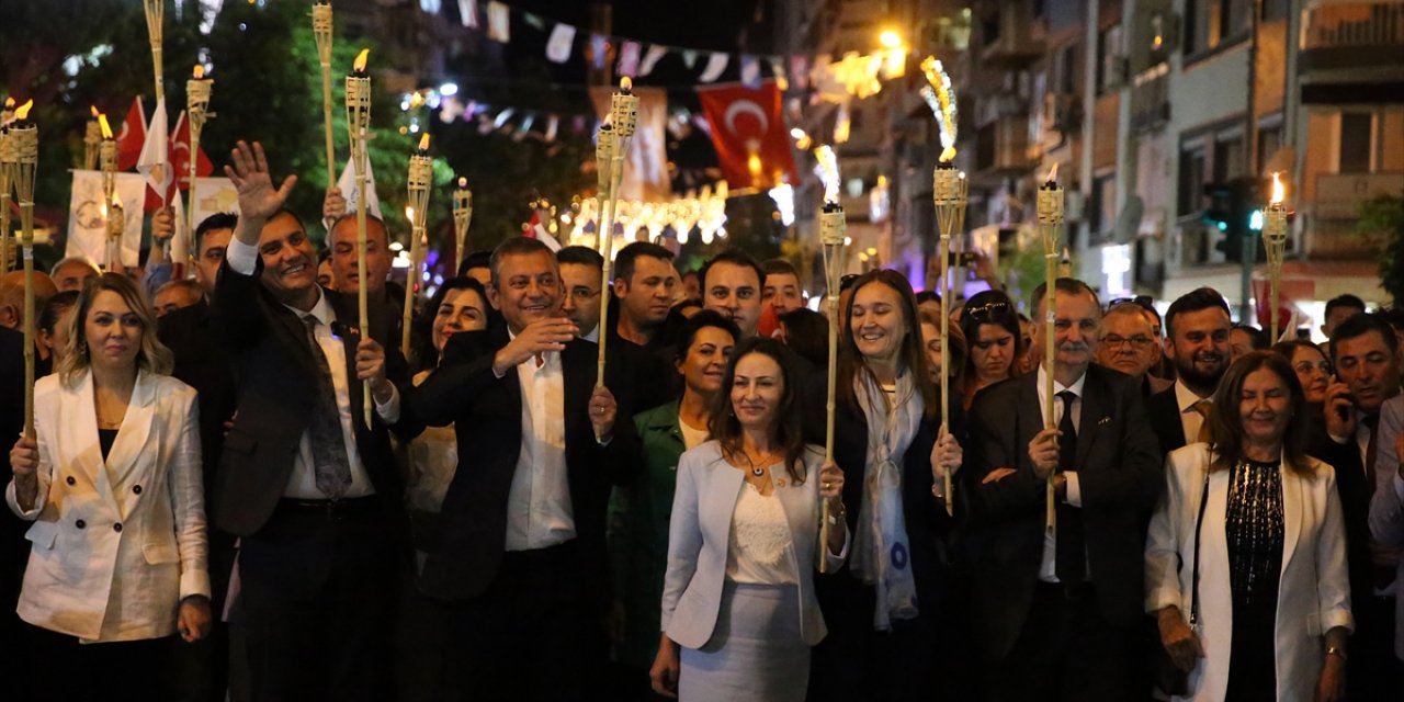 CHP Genel Başkanı Özel'den İYİ Parti'de Genel Başkanlığa Dervişoğlu'nun seçilmesiyle ilgili açıklama: