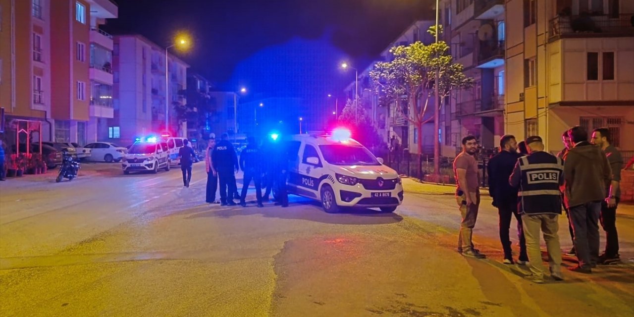 Konya'da çıkan bıçaklı kavgada 3 kişi yaralandı